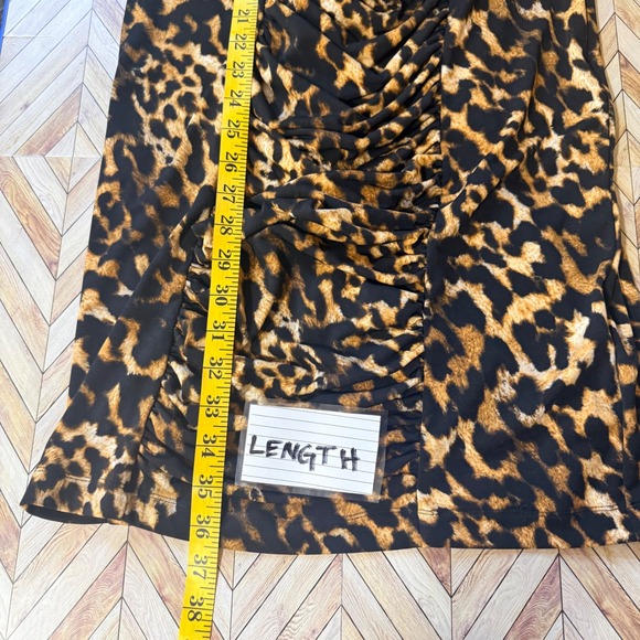 Calvin Klein Women's 8 Leopard Print Sheath Dress Sleeveless Ruched Mob Wife - Picture 9 of 10